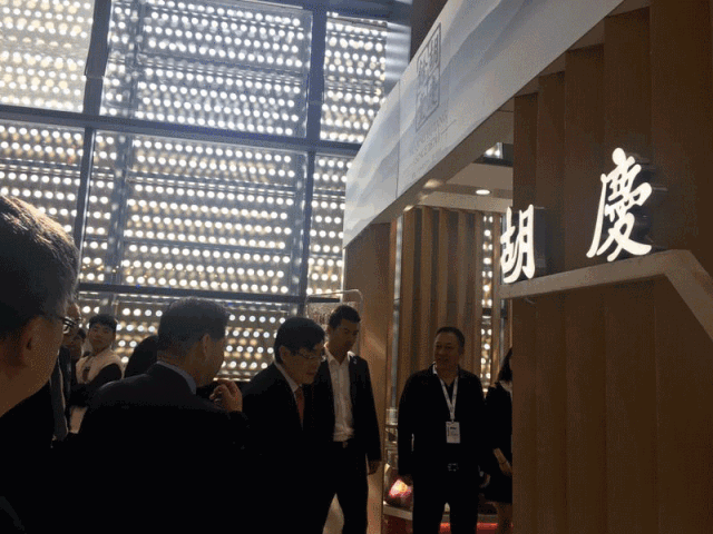 1540269179548555VdZ6.gif 24.gif